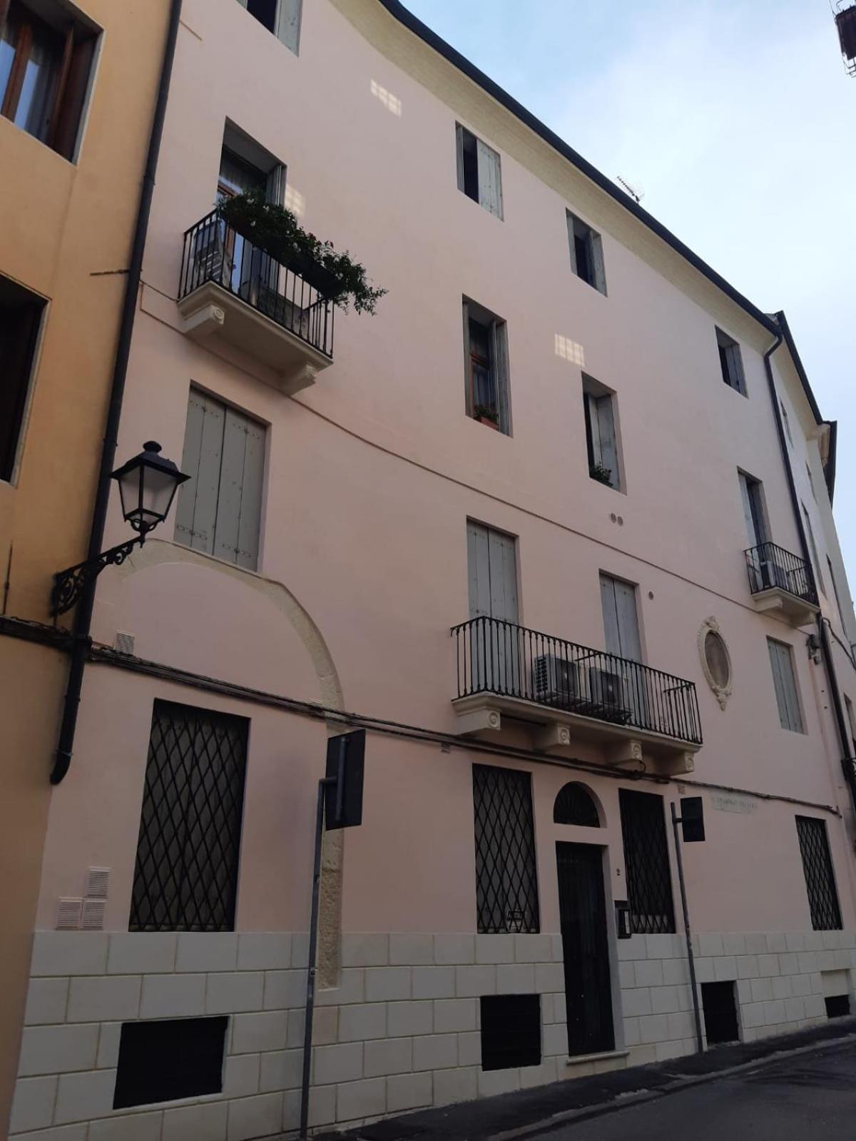 Mini Contra' Dei Servi - Vicenza Apartment Exterior photo